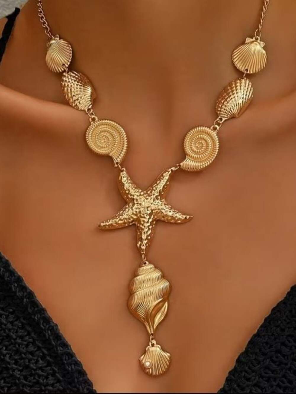 Gold Starfish and Seashell Pendant Necklace - Women Jewelry